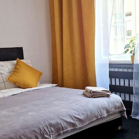 Prywatny Pokoj W Centrum Miasta Pokoj 3 Varşova Dış mekan fotoğraf